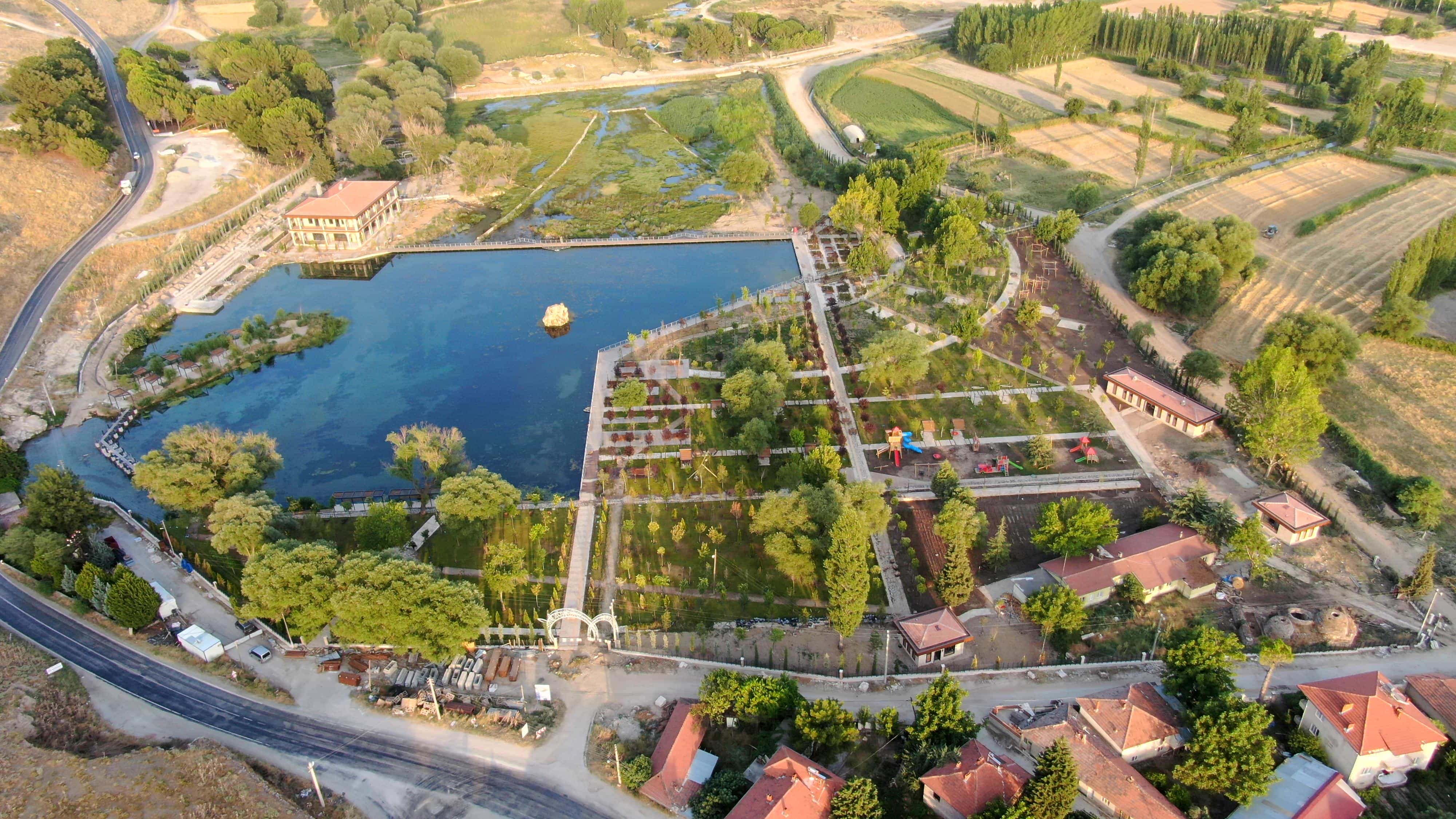 DENİZLİ ÇİVRİL MİLLET BAHÇESİ